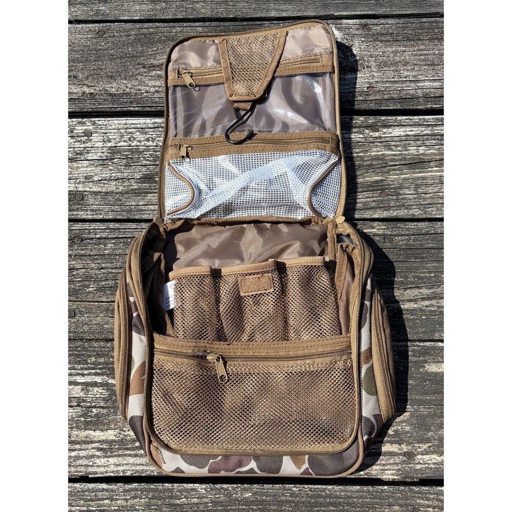 NWT Delta Waterfowl Rig Em Right Camo Travel Toiletry Tackle Bag Organizer - Picture 3 of 4